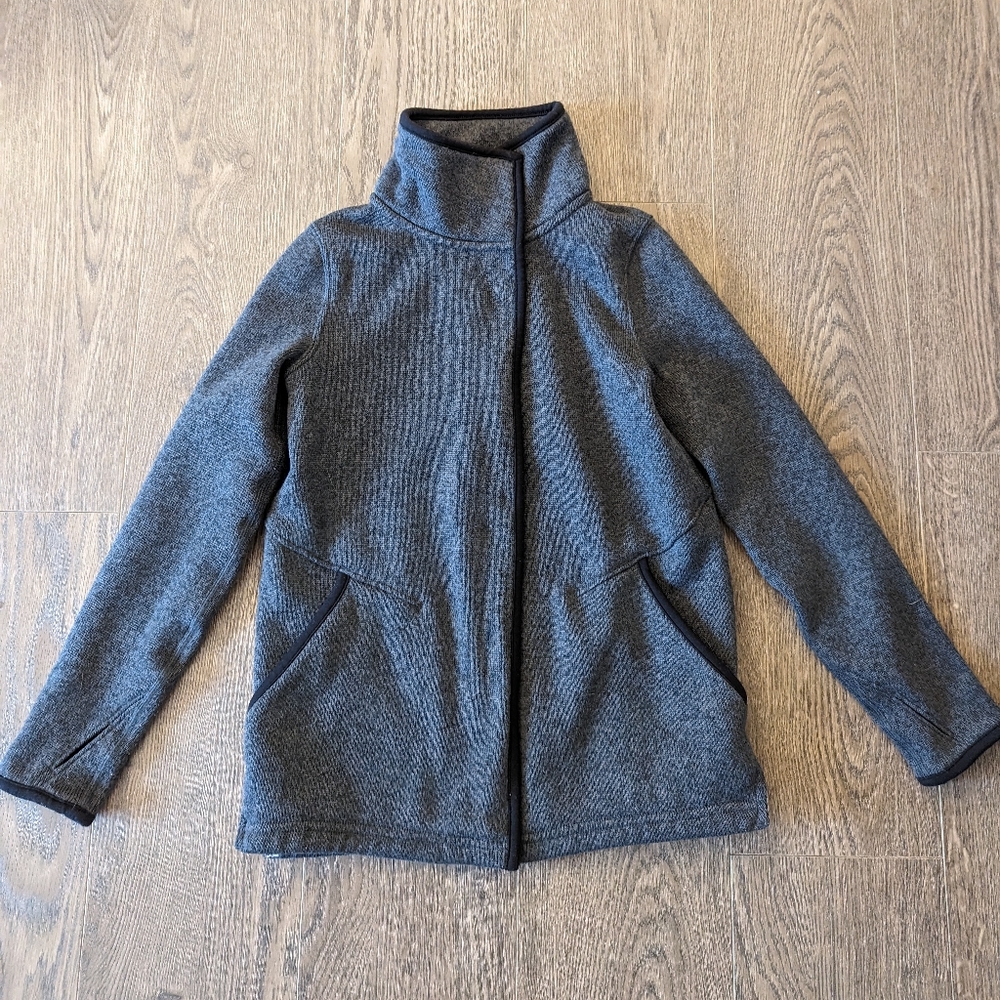 Ivivva size 6 girls wrap sweater